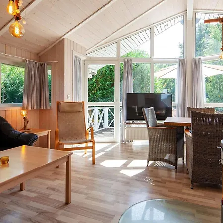 6 Person In * Grömitz